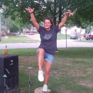 Meet your Posher, Crystal